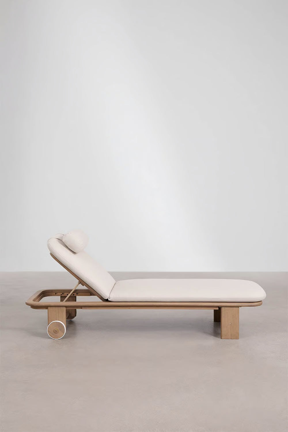 Premium Adjustable Wooden Sun Lounger – Absolute Comfort with Cushion Included